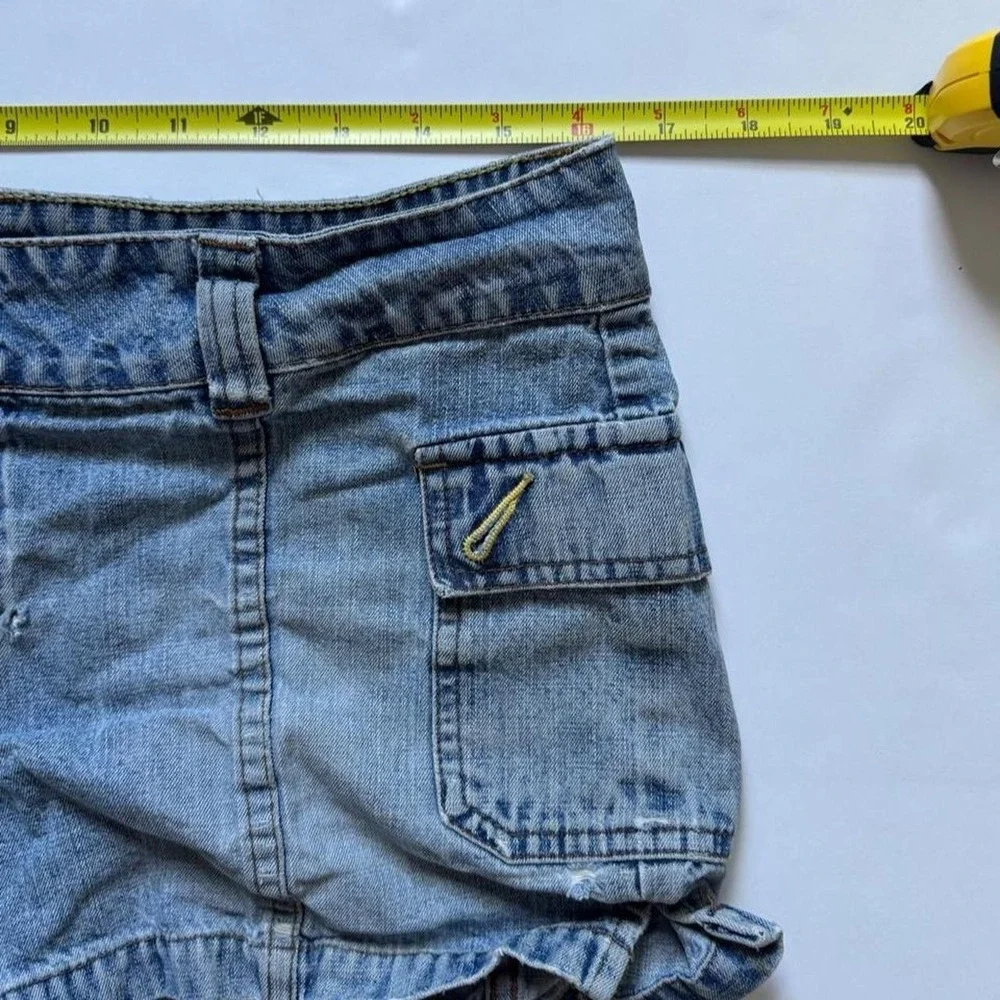 Lee Y2K Denim Shorts Light Wash Low Rise Utility Cargo Cuffed Blue Women 11M